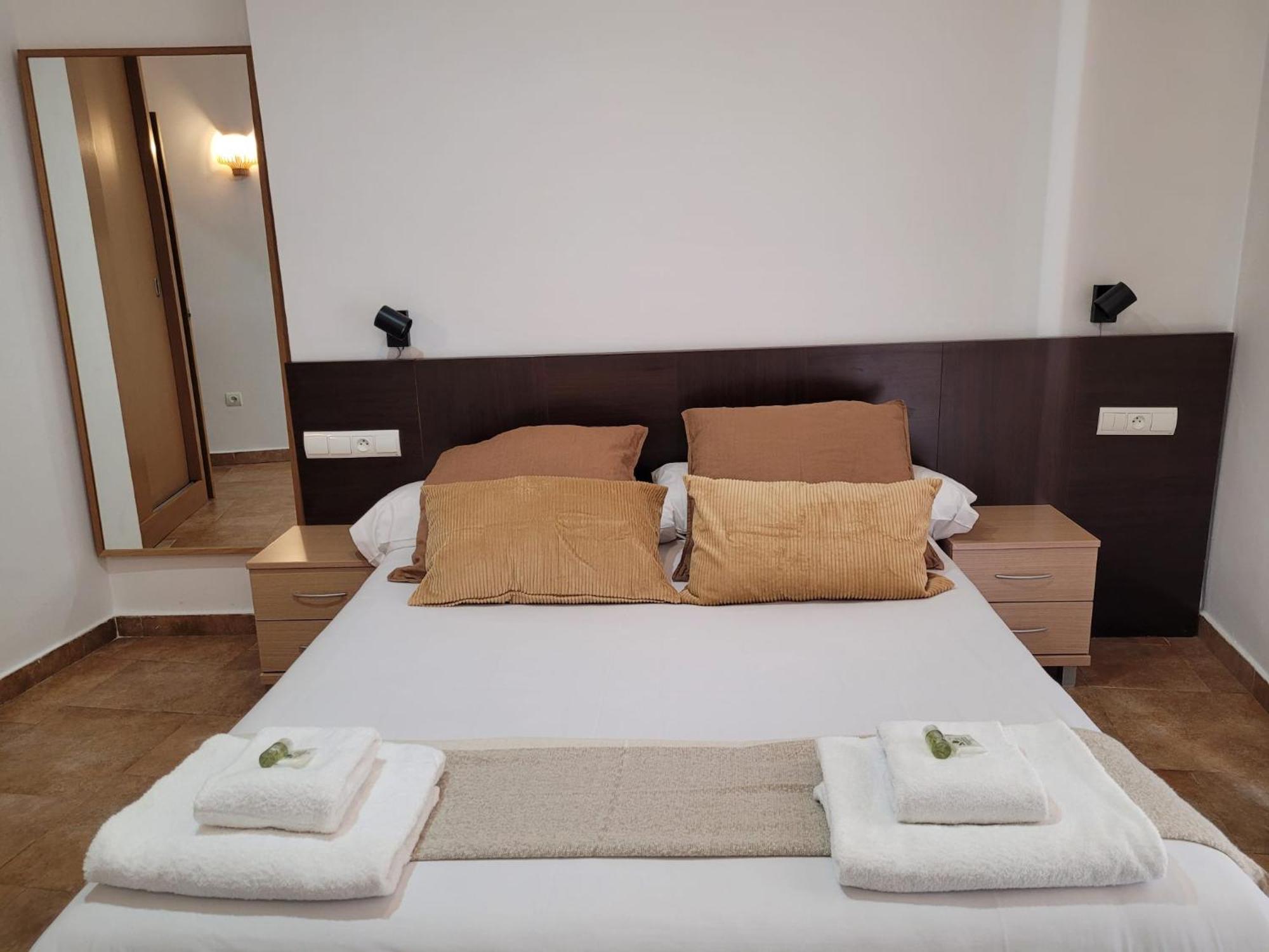 Living Valencia Apartments - Merced Zewnętrze zdjęcie