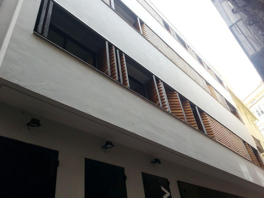Living Valencia Apartments - Merced Zewnętrze zdjęcie